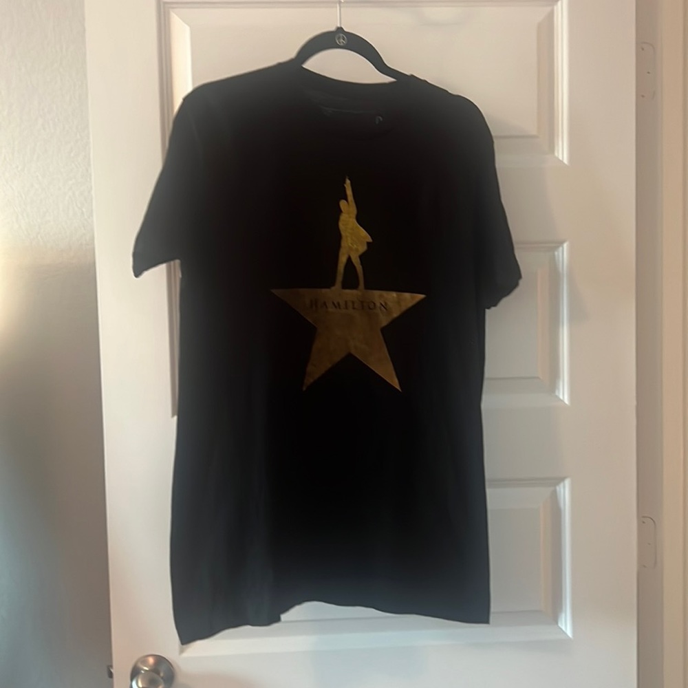 Hamilton black t shirt distressed logo size Med graphic tee NY Play distressed